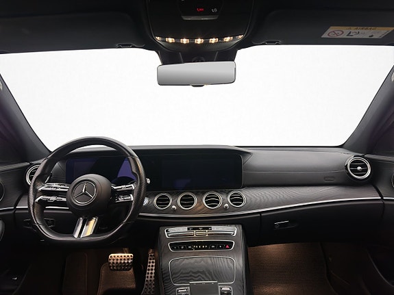 Mercedes-Benz E300 13 of 30