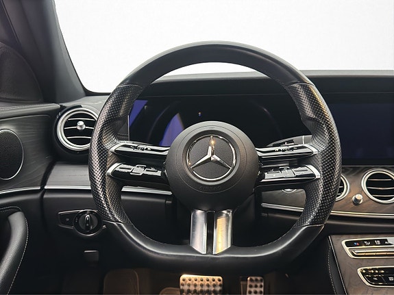 Mercedes-Benz E300 14 of 30