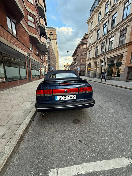 Saab 900 2 of 9