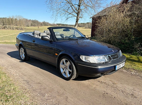 Saab 900 7 of 9