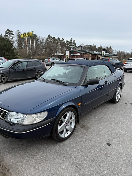 Saab 900 9 of 9