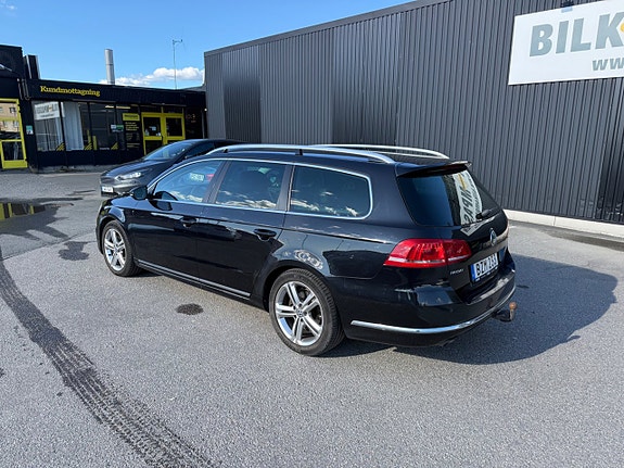 Volkswagen Passat 2 of 13