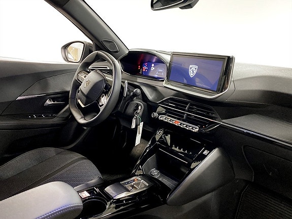 Peugeot 2008 15 of 19