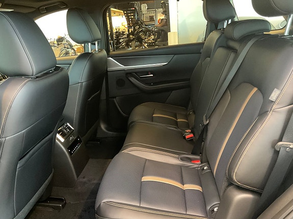 Mazda CX-80 13 of 16