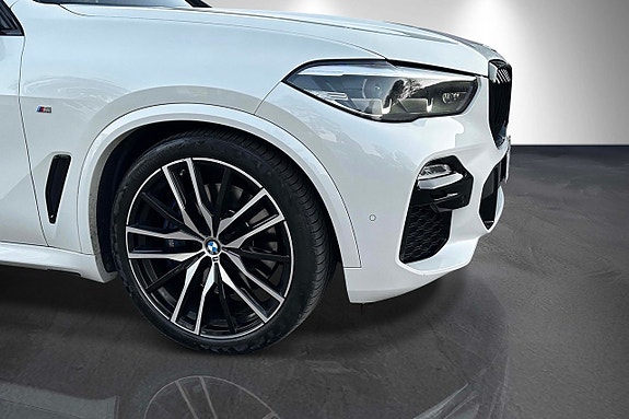 BMW X5 8 of 24