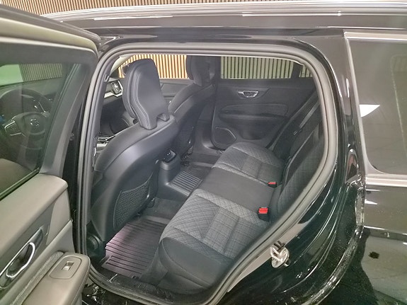 Volvo V60 8 of 11