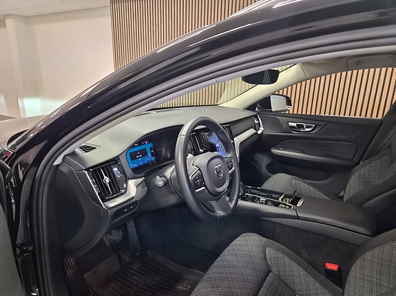 Volvo V60 7 of 11