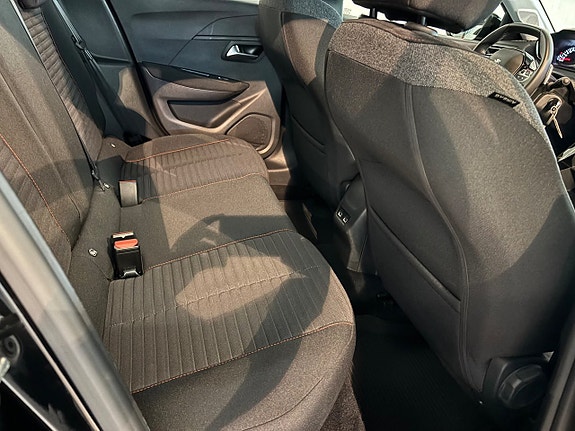 Peugeot 208 11 of 13