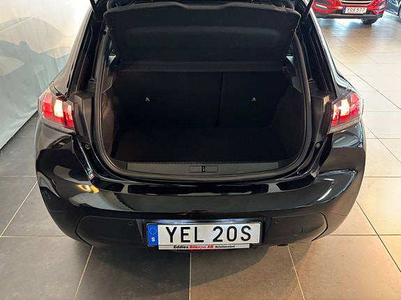 Peugeot 208 13 of 13