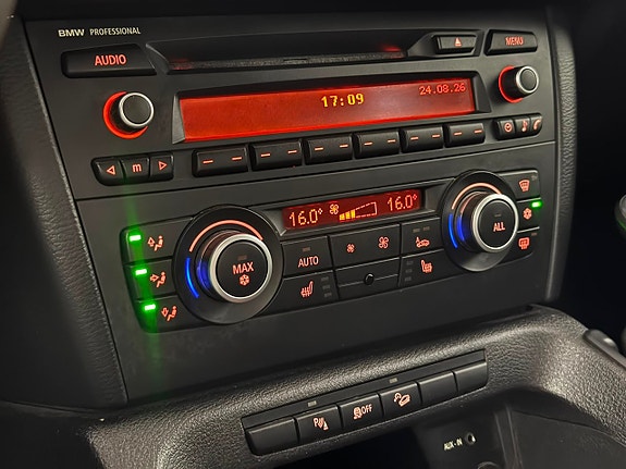 BMW X1 18 of 24
