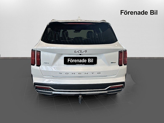Kia Sorento 4 of 15