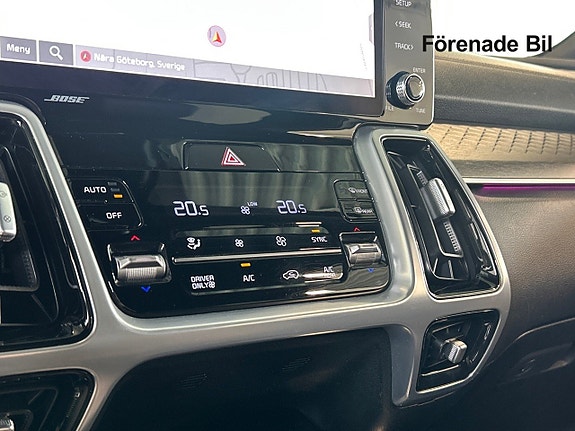 Kia Sorento 12 of 15