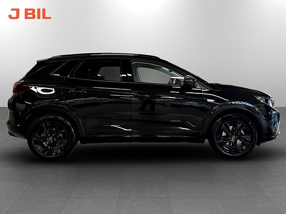 Opel Grandland X 13 of 15