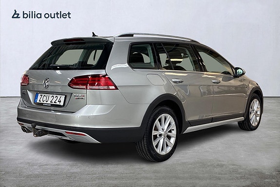 Volkswagen Golf Alltrack 6 of 30