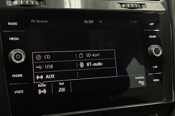 Volkswagen Golf Alltrack 27 of 30