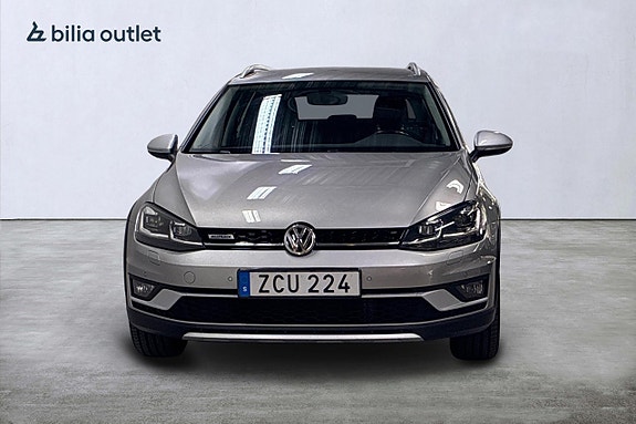 Volkswagen Golf Alltrack 3 of 30