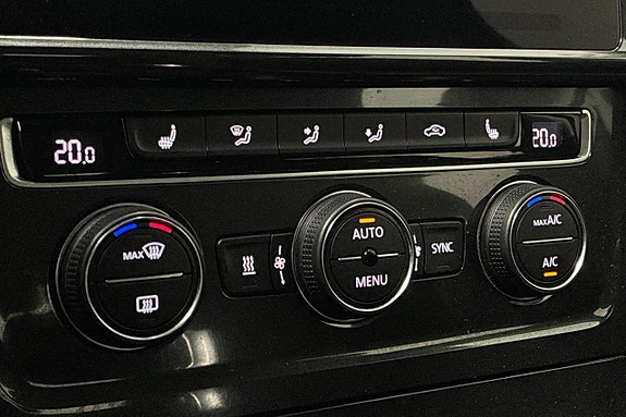 Volkswagen Golf Alltrack 29 of 30