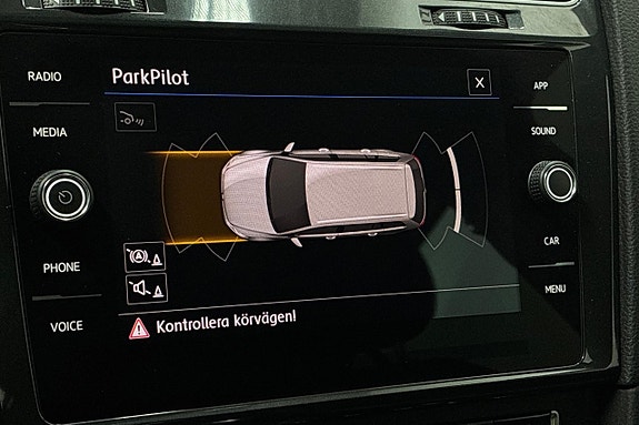 Volkswagen Golf Alltrack 20 of 30
