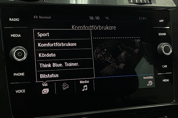Volkswagen Golf Alltrack 25 of 30