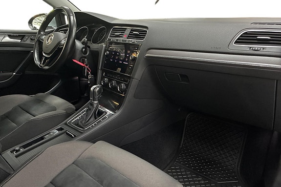 Volkswagen Golf Alltrack 15 of 30