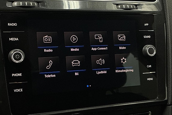 Volkswagen Golf Alltrack 22 of 30