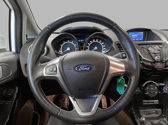 Ford Fiesta 10 of 17