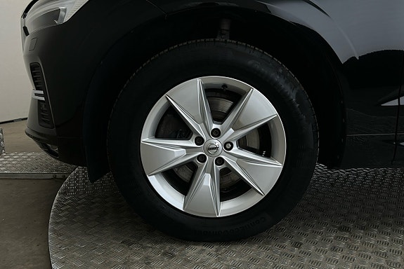 Volvo XC60 12 of 29
