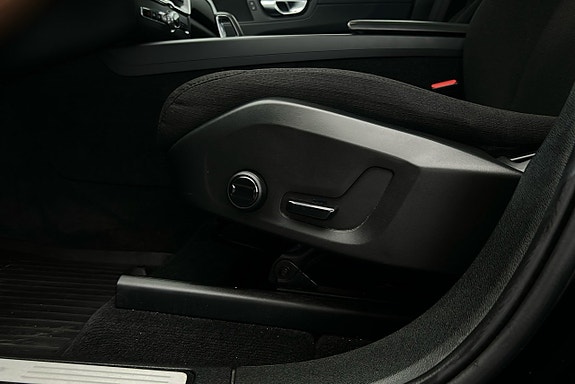 Volvo XC60 18 of 29