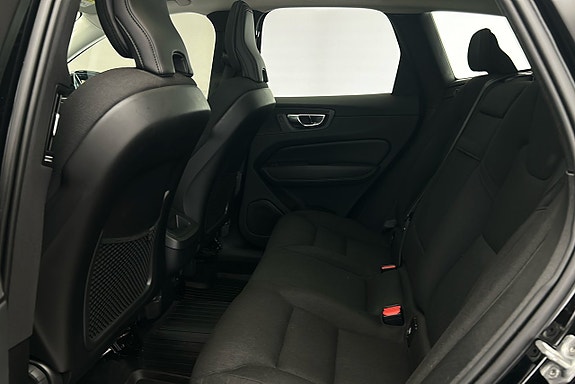 Volvo XC60 13 of 29