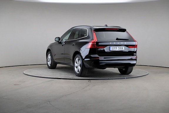 Volvo XC60 2 of 29