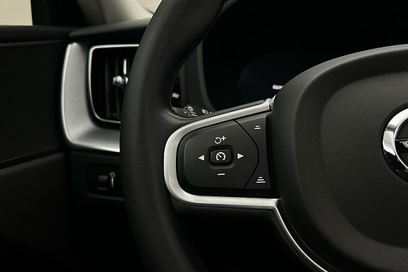 Volvo XC60 27 of 29