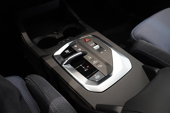 BMW 120 10 of 12