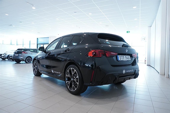 BMW 120 4 of 12