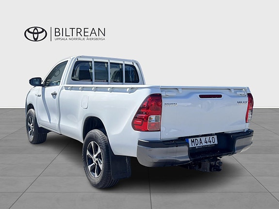 Toyota HiLux 5 of 12