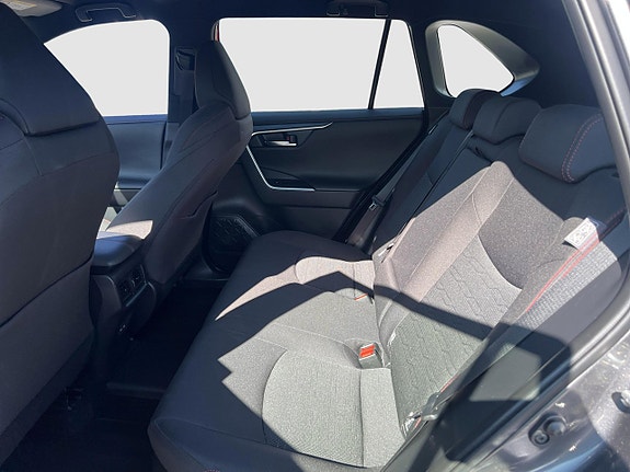 Toyota RAV4 11 of 13