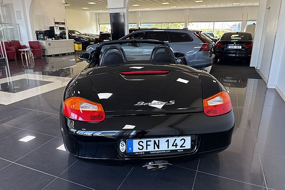 Porsche Boxster S 5 of 8