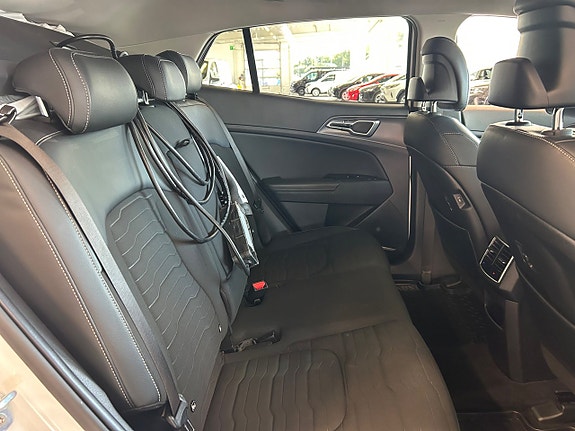 Kia Sportage 12 of 18