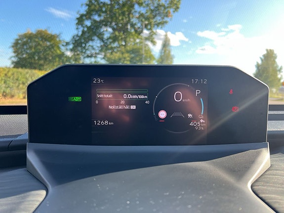 Toyota C-HR 14 of 28