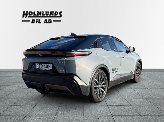 Toyota C-HR 18 of 28