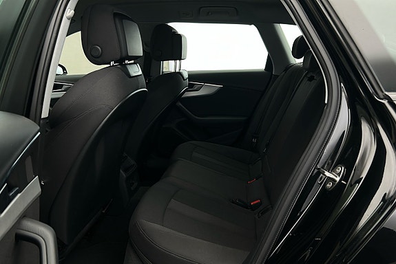Audi A4 13 of 25