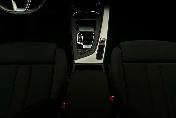 Audi A4 9 of 25