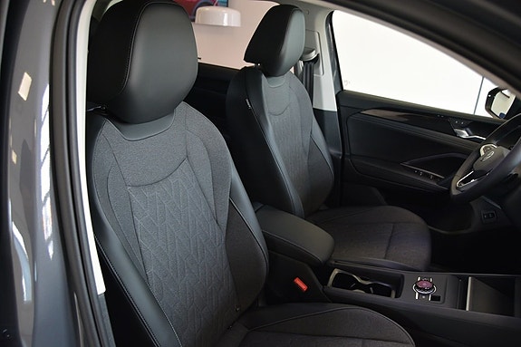 Volkswagen Tiguan 11 of 16