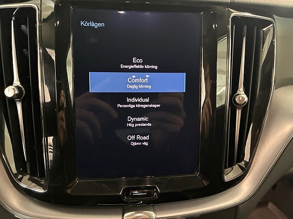 Volvo XC60 10 of 11