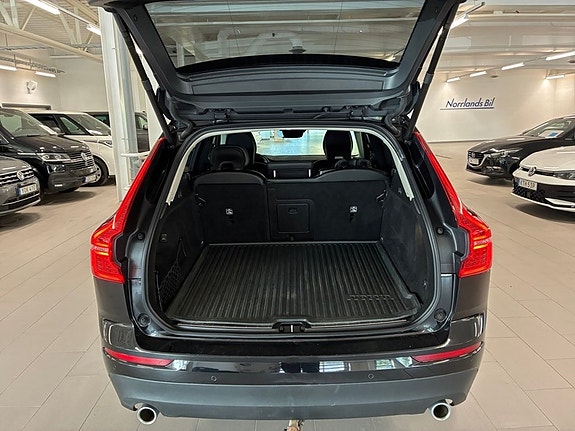Volvo XC60 8 of 11
