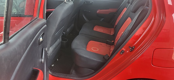 Hyundai i10 6 of 9