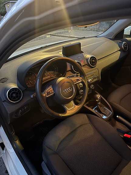 Audi A1 3 of 4