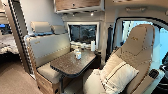 Bürstner B66 C 640 Aut, 140 hk, Långbädd, Dieselvärme,  Pop-up tak 7 of 20