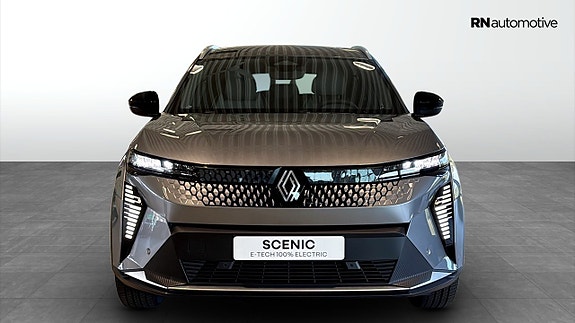 Renault Scenic E-Tech 2 of 17