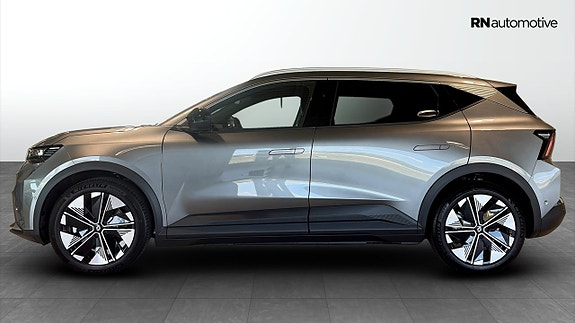 Renault Scenic E-Tech 8 of 17