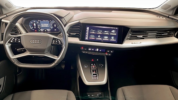 Audi Q4 e-tron 12 of 16